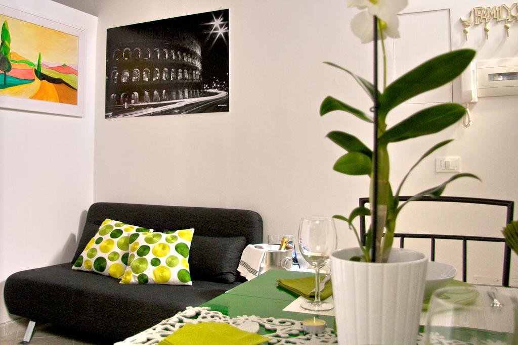 Nostromondo Apartments In Rome City Centre Room photo